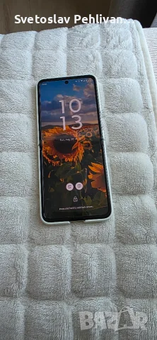 Motorola razr 60, снимка 2 - Motorola - 55960807
