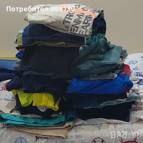 подарявам дрехи за момче размер 7-13 години