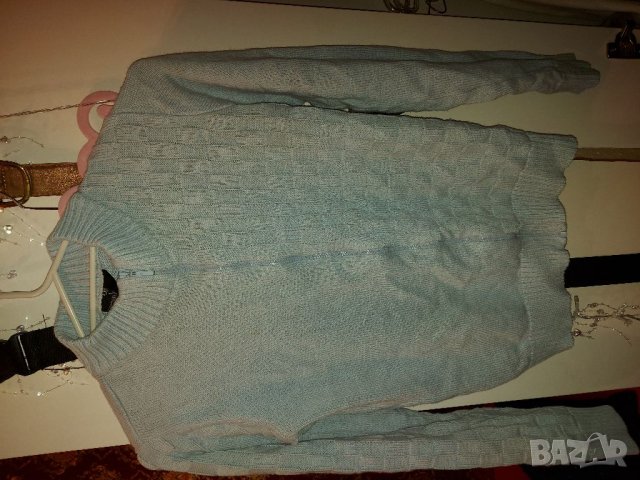 Топла жилетса S/M за 5 лв, снимка 2 - Блузи с дълъг ръкав и пуловери - 34955670