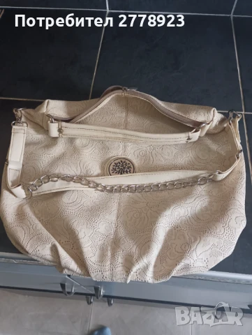 Дамска чанта, снимка 3 - Чанти - 50497624
