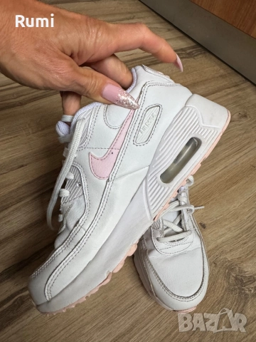 Оригинални кожени маратонки  NIKE Air Max 90 LTR ! 35 н, снимка 2 - Маратонки - 52306381