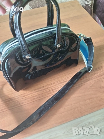 чанта адидас , снимка 3 - Чанти - 52508608