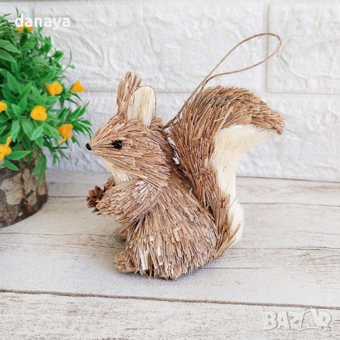4406 Малка декоративна фигура Катеричка, 11 см, снимка 3 - Декорация за дома - 44159267