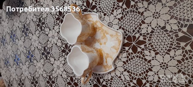 Чашки с подложка"Кафе за двама" и ваза, снимка 2 - Сервизи - 40230989