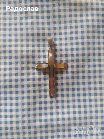 кръст от медицинска стомана 