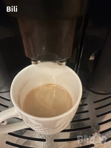 Кафеавтомат DeLonghi Magnifica , снимка 4 - Кафемашини - 48491953