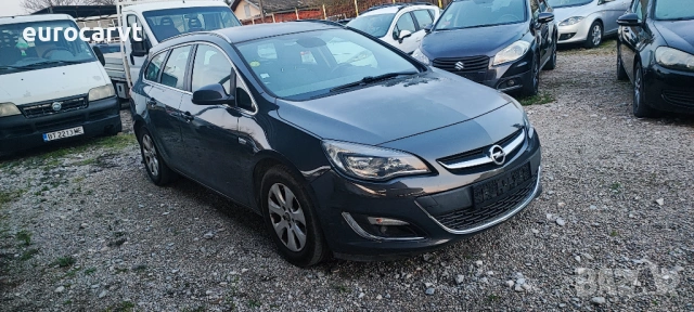 Opel Astra 1.6 CDTI Cosmo, снимка 3 - Автомобили и джипове - 54096620