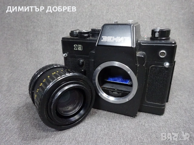 СТАР РЕТРО СОЦ СССР РЕТРО SLR ФОТОАПАРАТ ZENIT-19 + ОБЕКТИВ HELIOS 44-3 M42, снимка 6 - Фотоапарати - 53947459