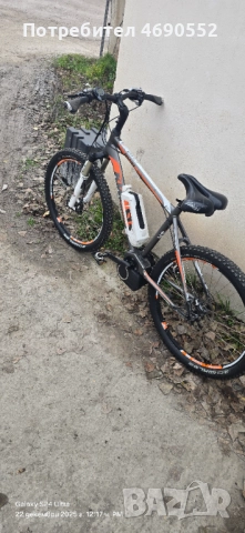 Заглавие: KTM Macina Action 29" (Bosch) – САМО на 2500 км + 2 БАТЕРИИ! ​Описание: Продавам висок кла, снимка 2 - Велосипеди - 52881140