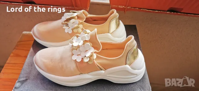 Оригинални дамски маратонки / сникърси TOSCA BLU STUDIO - 38 номер