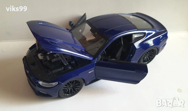 Ford Mustang GT и Porsche 911 Carrera - Мащаб 1:24, снимка 9 - Колекции - 54216773