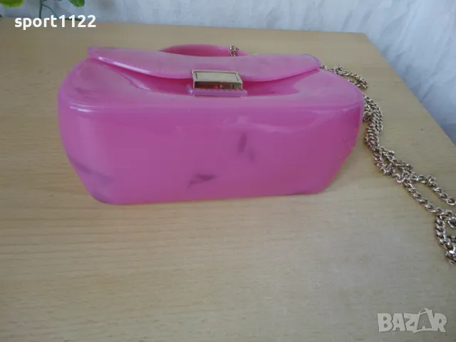 Furla/оригинална силиконова чантичка, снимка 4 - Чанти - 48963746
