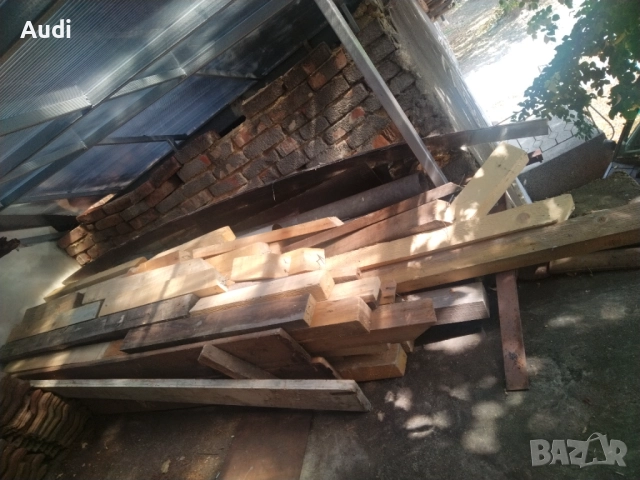 Продавам дървен материал Греди с различни размери Дължина и дебелина Дължина от 50см до 4 метра 