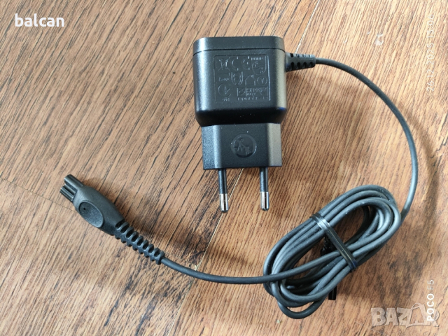 Зарядно за самобръсначка Philips , снимка 2 - Електрически самобръсначки - 49422588