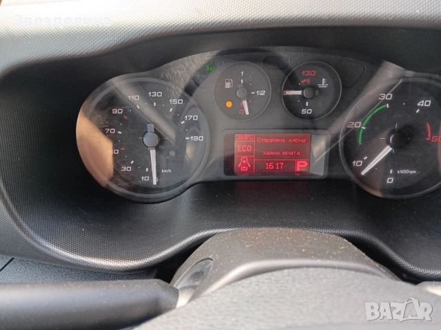 Товарен бус ПОД НАЕМ АВТОМАТИК, снимка 8 - Товарни превози - 52366421