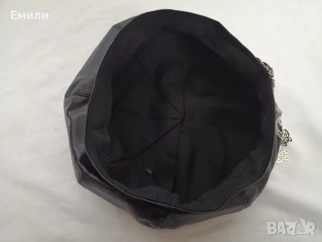 Дамска кожена шапка барета в черен цвят, снимка 14 - Шапки - 48839669