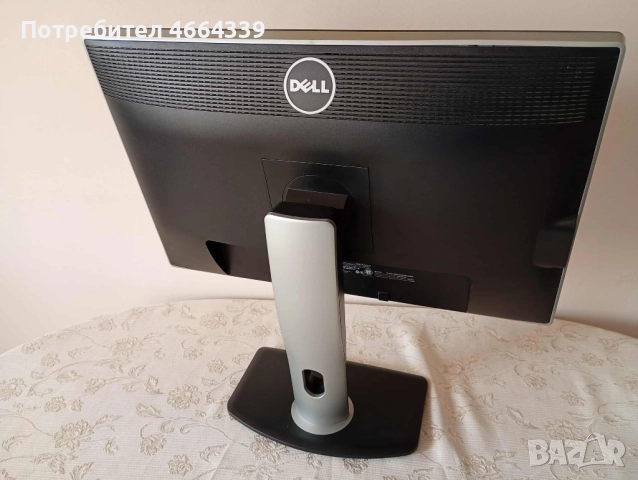 Монитор DELL U2412M 24 Инча, снимка 2 - Монитори - 52586032