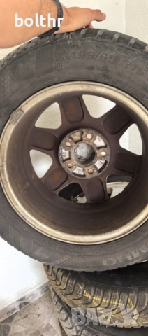 Продавам 4 Всесезонни гуми с Джанти Kumho 195/65/15