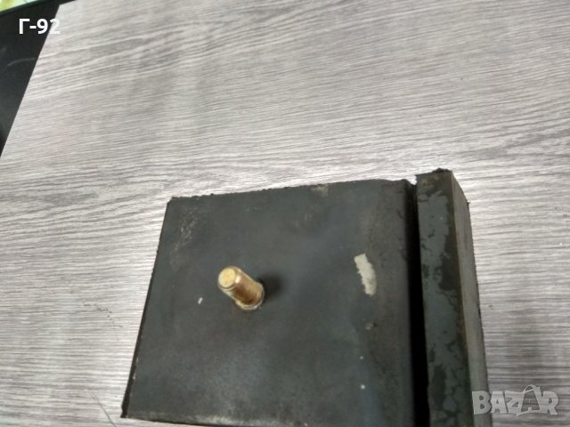 281199201C**НОВО**VAG*Тампон за двигател VW LT D и TD от 1983 до 1996 г., снимка 5 - Части - 32170494