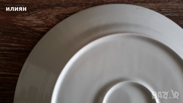 Голяма порцеланова чиния , снимка 6 - Чинии - 29721953