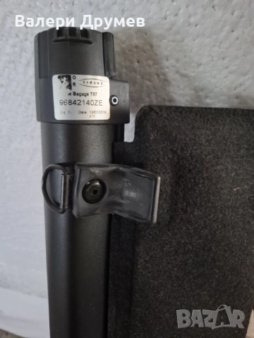 Щора за багажник Пежо 5008, снимка 2 - Части - 53876494