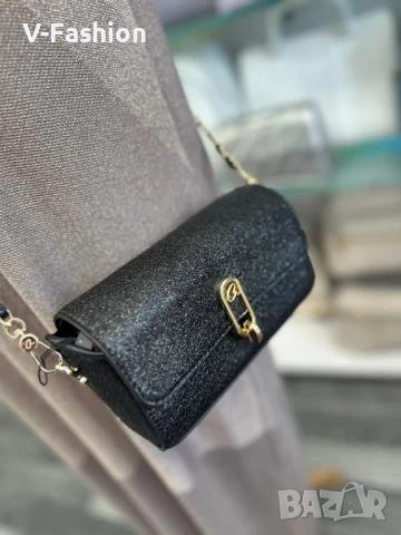 Дамска чанта, снимка 2 - Чанти - 50972822