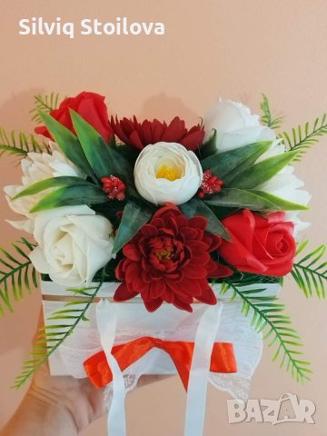🎀НОВО🎀Бяла чанта със сапунени цветя в бяло и червено за вашите специални поводи🌹🎀🌹, снимка 7 - Подаръци за жени - 42846198