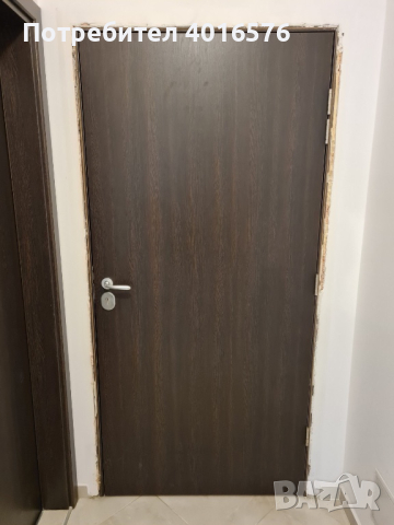Дървена входна врата с каса, снимка 1