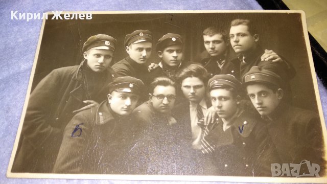 СТАРА УЧЕНИЧЕСКА СНИМКА ГИМНАЗИСТИ ЦАРСТВО БЪЛГАРИЯ КАРТИЧКА за СПОМЕН ШКОЛНИЦИ 15264