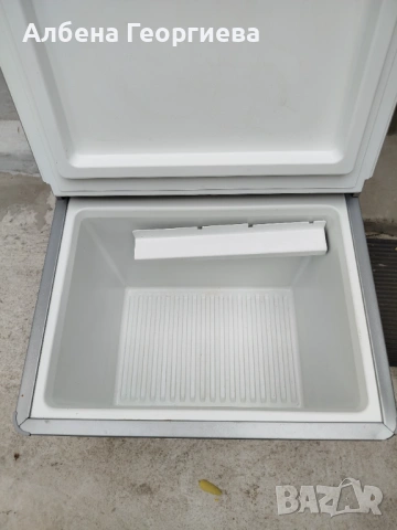 Хладилник Dometic на 12/220 V- gaz -41 литра, снимка 3 - Хладилници - 53301185