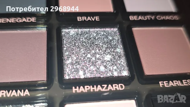 Huda Beauty Pretty Grunge Palette, снимка 5 - Декоративна козметика - 53210583