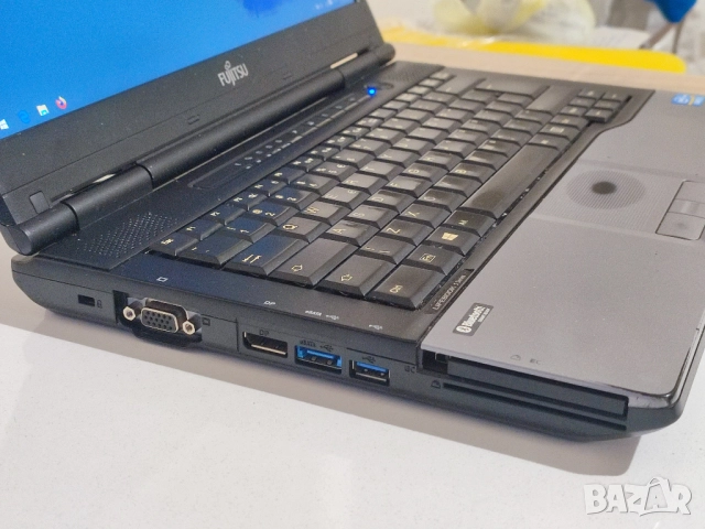 Лаптоп компютър Fujitsu - Core I5, 120 GB SSD, 5 GB Ram, снимка 7 - Лаптопи за работа - 52757031