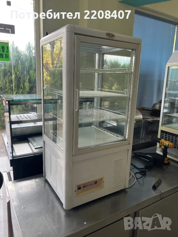 Хладилна витрина 