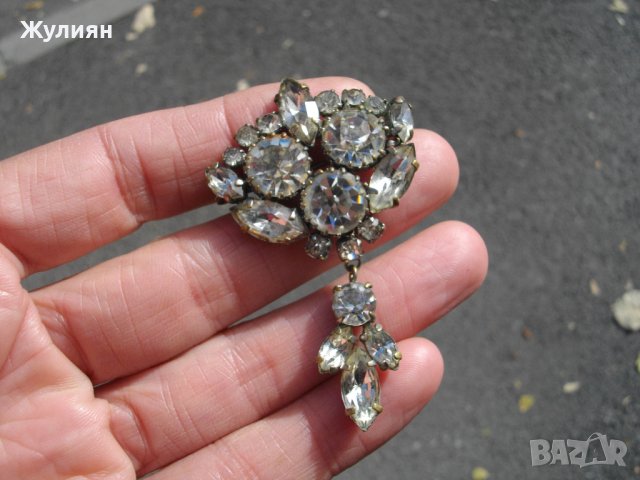 СТАРА БРОШКА