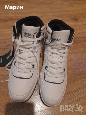 Маратонки спортни обувки