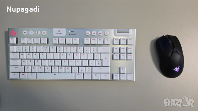 Компютърна периферия, клавиатура висок клас, мишка , волан с педали, джойстик и монитор 