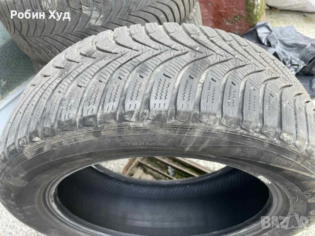 Зимни гуми Ханкок 205/55R16 91H, снимка 4 - Гуми и джанти - 50641767