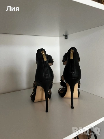 GUESS 35 дамски сандали черни със златно, снимка 4 - Дамски елегантни обувки - 54015942