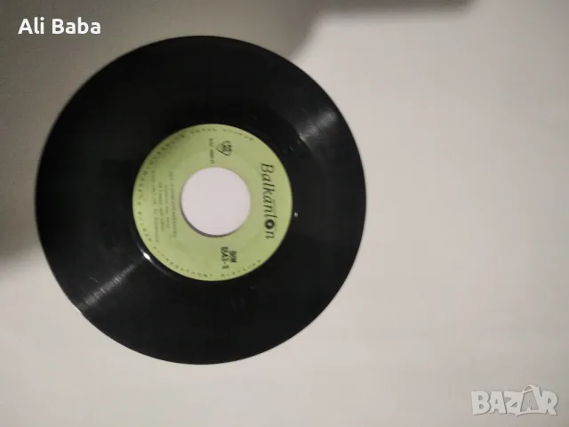 Малка плоча ВНМ 6543 Пирински нар.песни Мария Кокарешкова , снимка 1