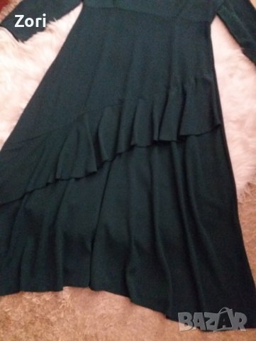 Дълга зелена рокля с остро деколте и волани за гръдна обиколка от 110см до 122см, снимка 3 - Рокли - 42089410