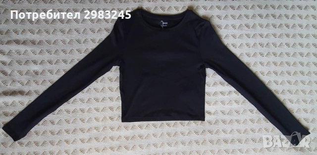 Тънка черна дамска блуза с дълги ръкави