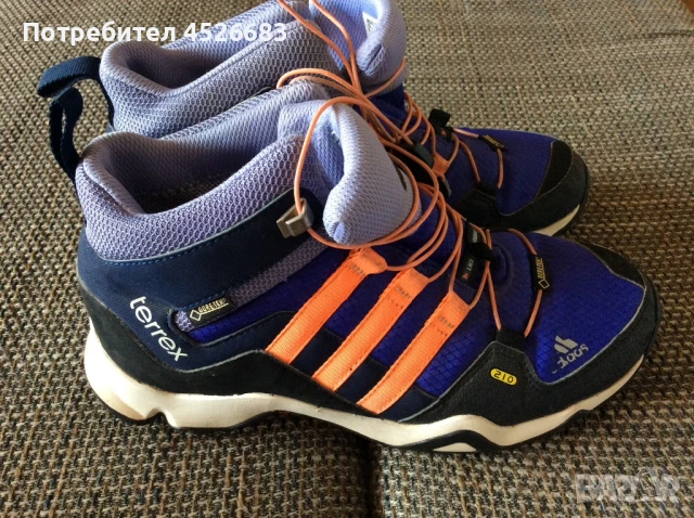 Маратонки Adidas gore-tex