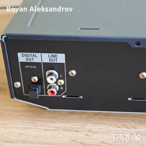 Sony CDP-XE220 с Оригинално Дистанционно Управление, снимка 6 - Декове - 56139875