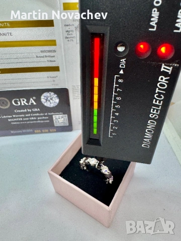 Сребърен пръстен с мойсанит (Диамант) 7.5 карата, снимка 11 - Пръстени - 54343490