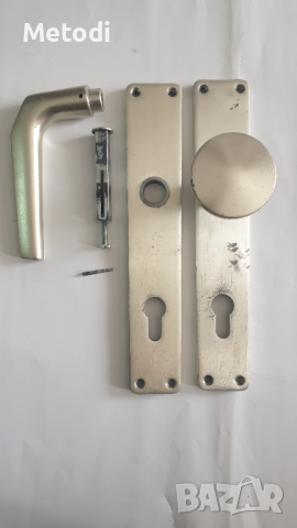 Дръжки алуминиеви в идеално здраво състояние за брава деветка., снимка 2 - Входни врати - 44775935