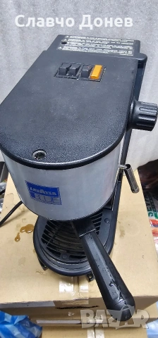 кафе машина на ЛАВАЦА , снимка 3 - Кафе машини - 54163626