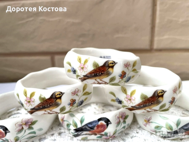 Красиви пръстени за салфетки от костен порцелан от Англия с птици, снимка 2 - Антикварни и старинни предмети - 52654614