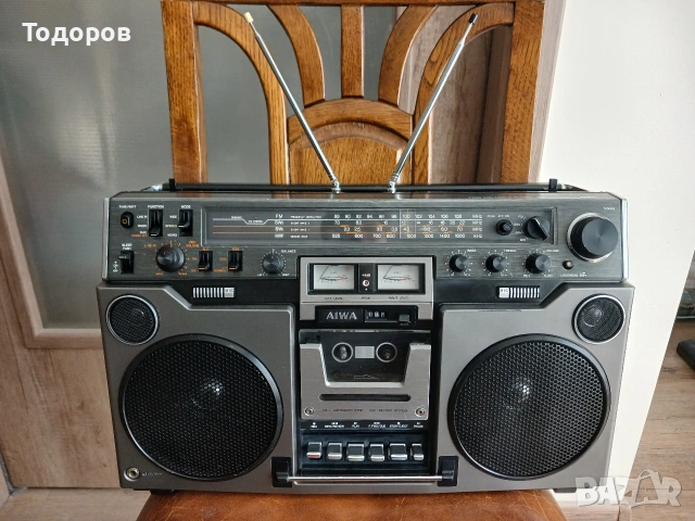 Ретро радиокасетофон Aiwa TPR 950A