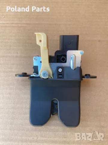 Брава заден капак за Хюндай Йоник HYUNDAI IONIQ 81230-G2000, снимка 2 - Части - 49442613