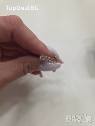 Златен пръстен с диамант